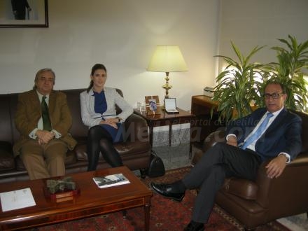 El delegado del Gobierno ha recibido esta mañana la visita de la nueva directora del Puert...